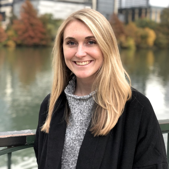 Meet your Posher, Allison - Picture 1 of 1